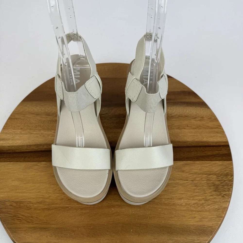Womens Mia‎ Ciji Ivory Faux Leather Platform Wedge Lug Sole Sandals Size 8.5 GUC